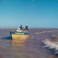 Rio Doce em Regência – Derramamento de óleo.